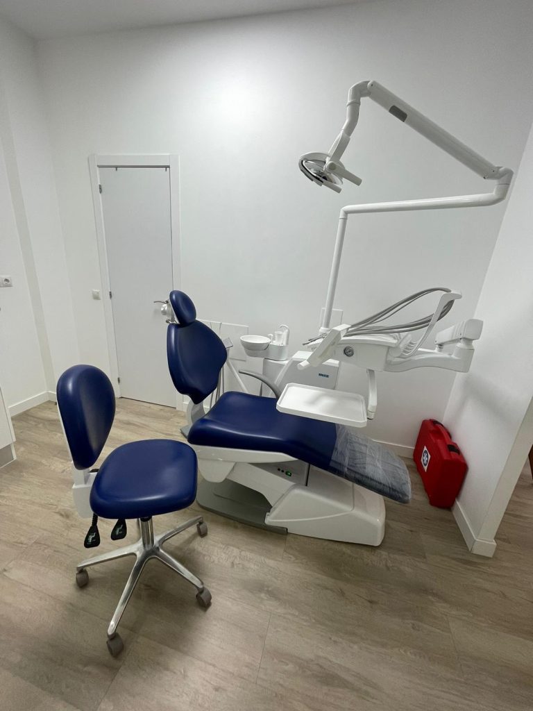 Gabinete-Clinica_Dental_Ferrocarril