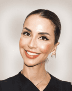 Doctora Sara del equipo de dentistas de Clínica Dental Ferrocarril