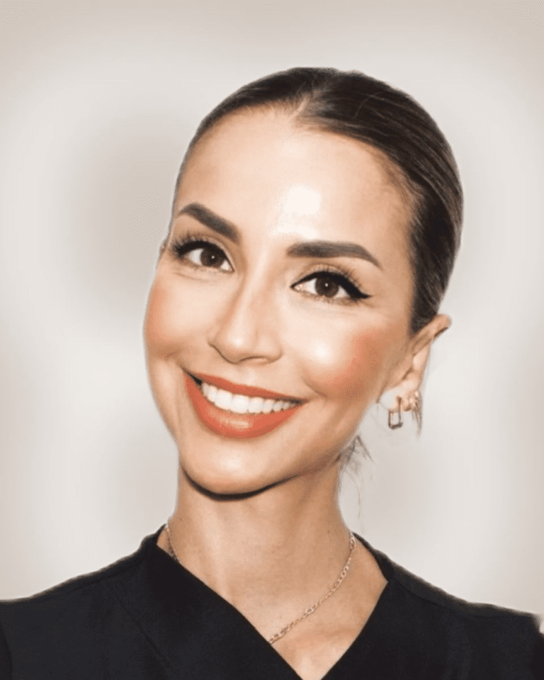 Doctora Sara del equipo de dentistas de Clínica Dental Ferrocarril