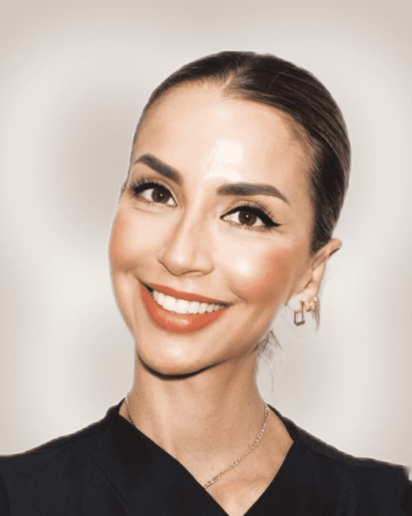 Doctora Sara del equipo de dentistas de Clínica Dental Ferrocarril