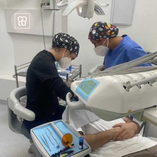 revisión dental en Embajadores